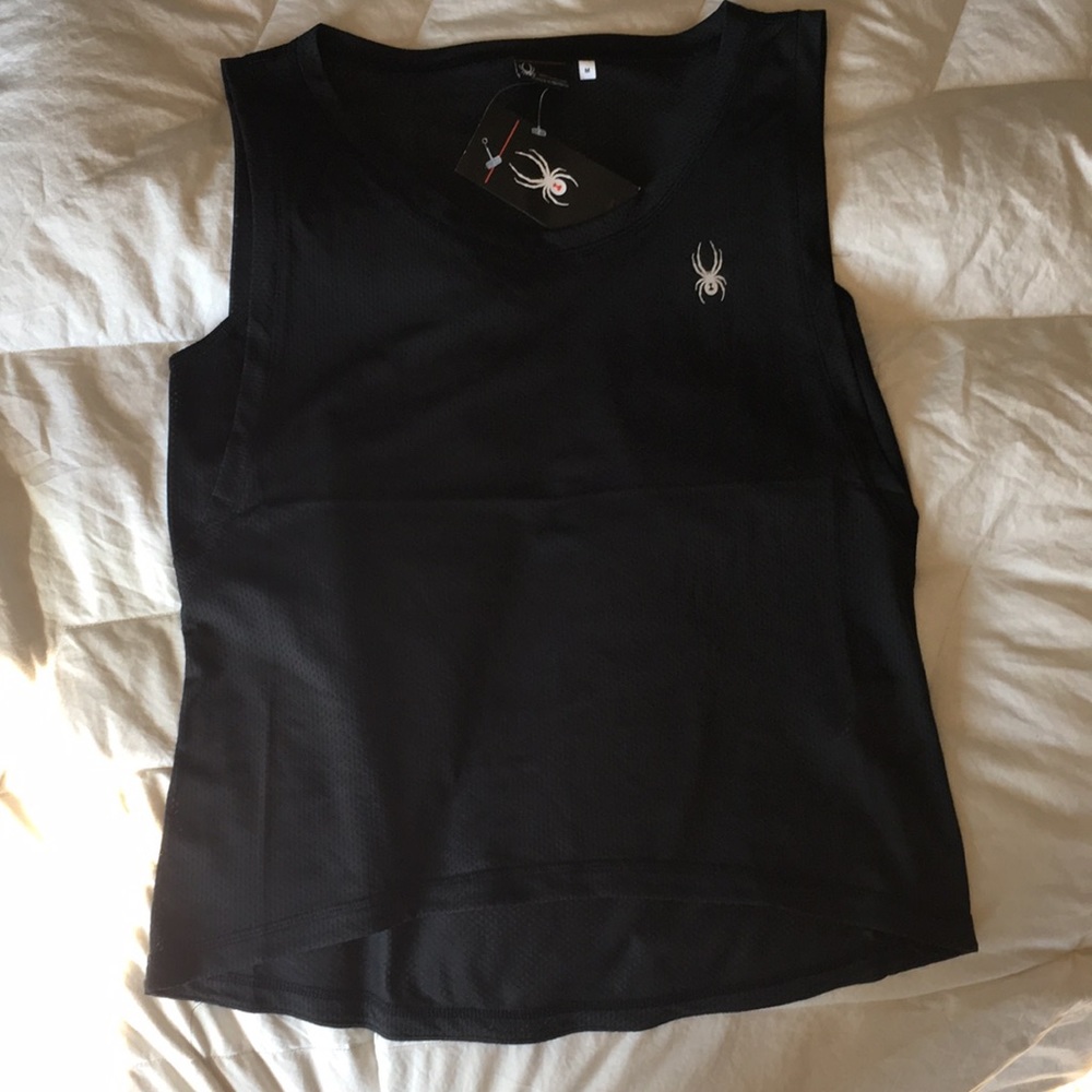 - 🕷 Lightweight Top - Picture 2 of 5